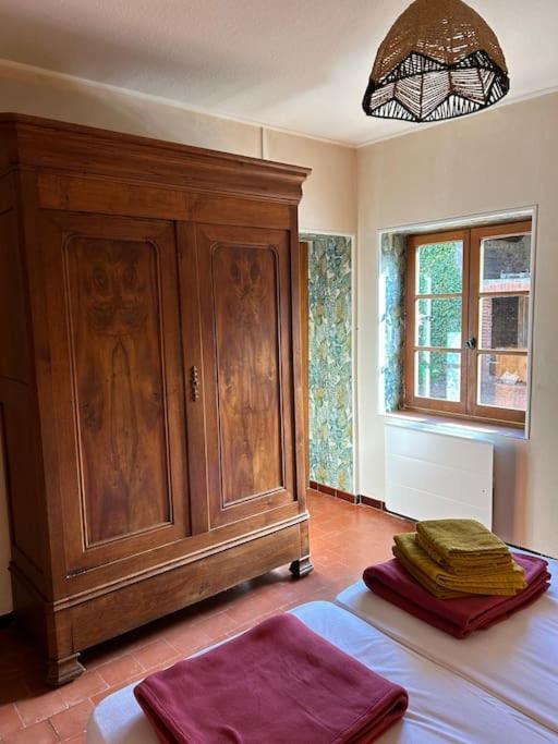 La Maison De Barbara La Guiche Bagian luar foto